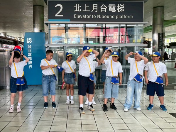 114年高鐵快閃英語歌唱舞蹈